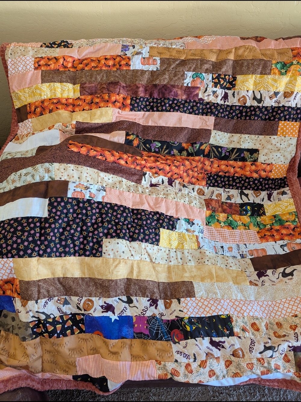 Autumn Harvest Patchwork Quilt – Orange, Brown & Cream Soft Fleece Back